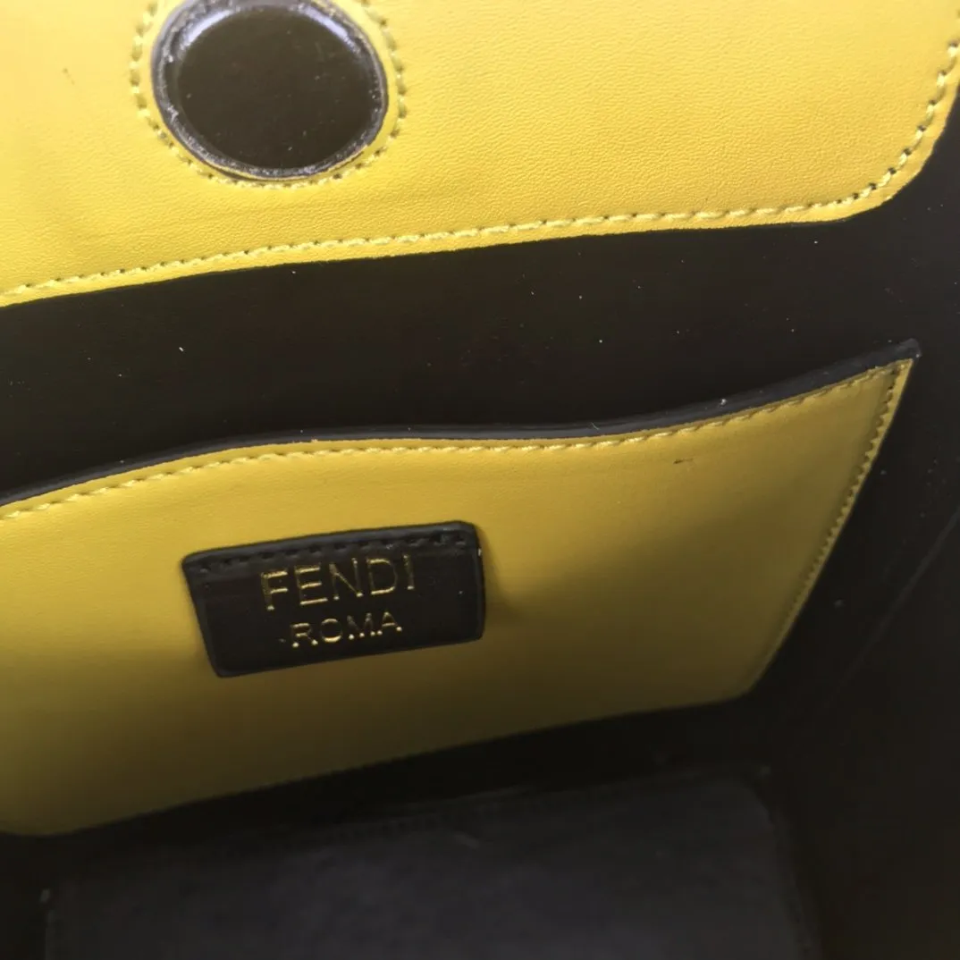 EN   Designer bags by Fendi 053