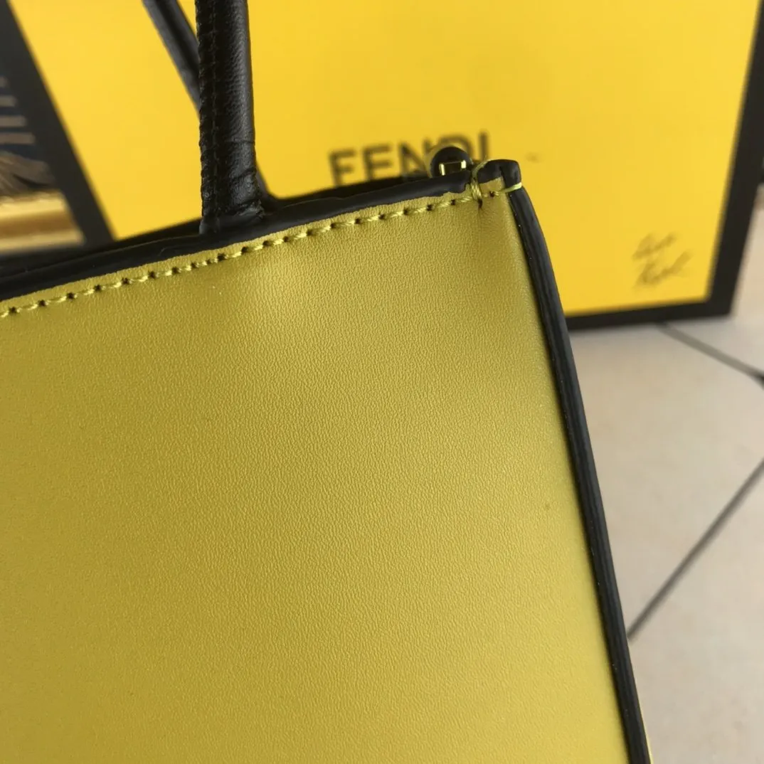 EN   Designer bags by Fendi 053
