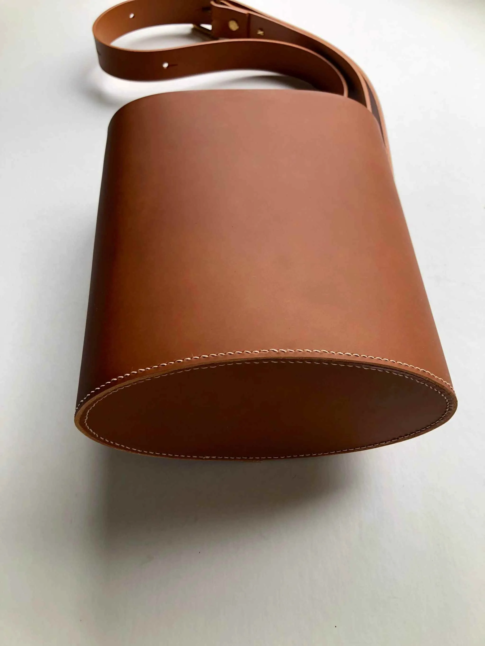 Oval Midi Leather Bag