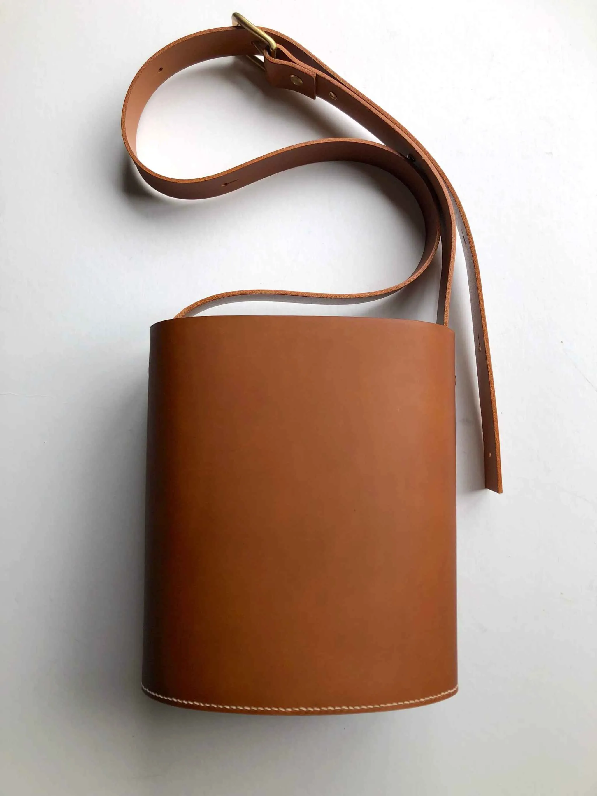 Oval Midi Leather Bag
