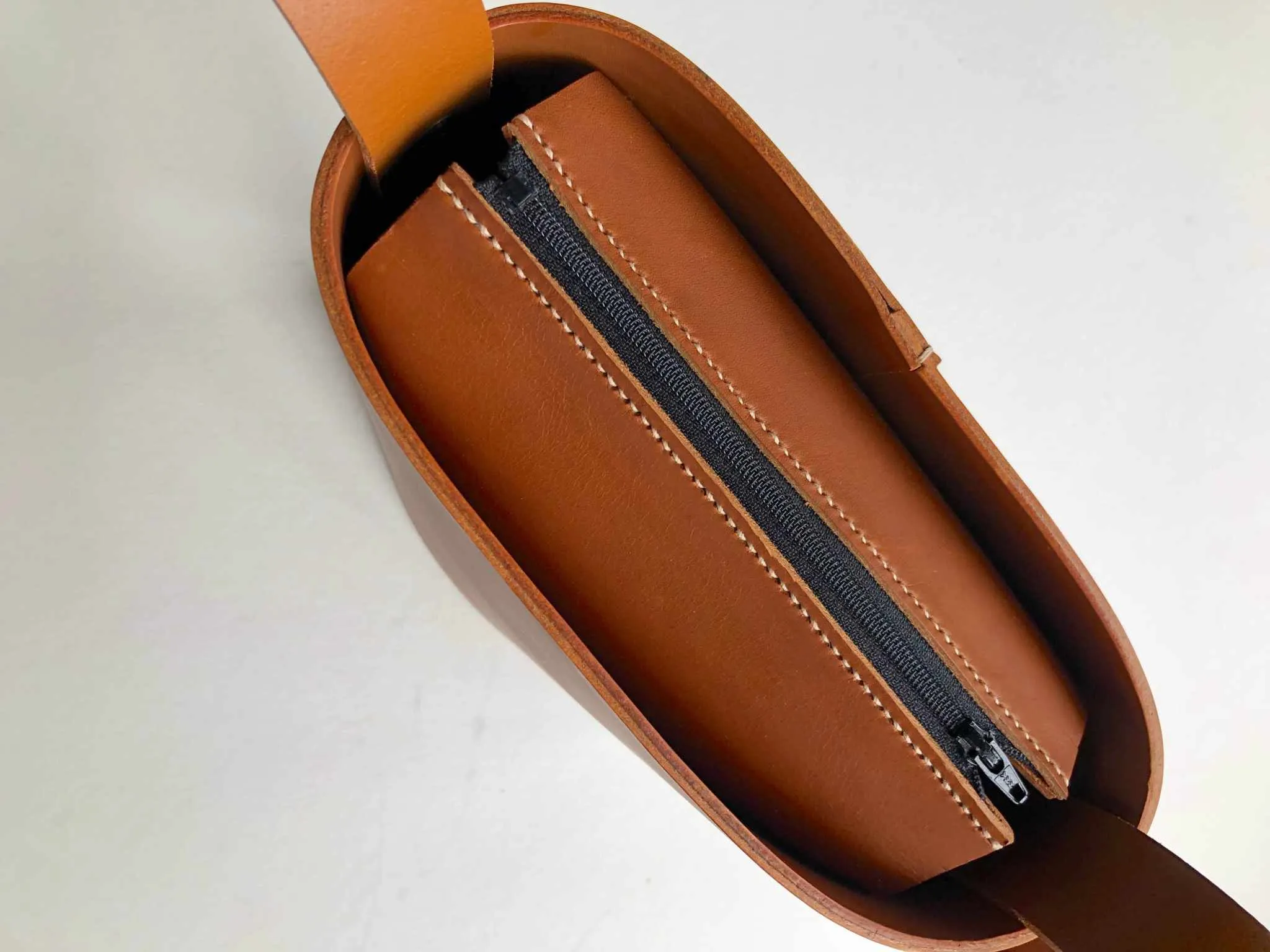 Oval Midi Leather Bag