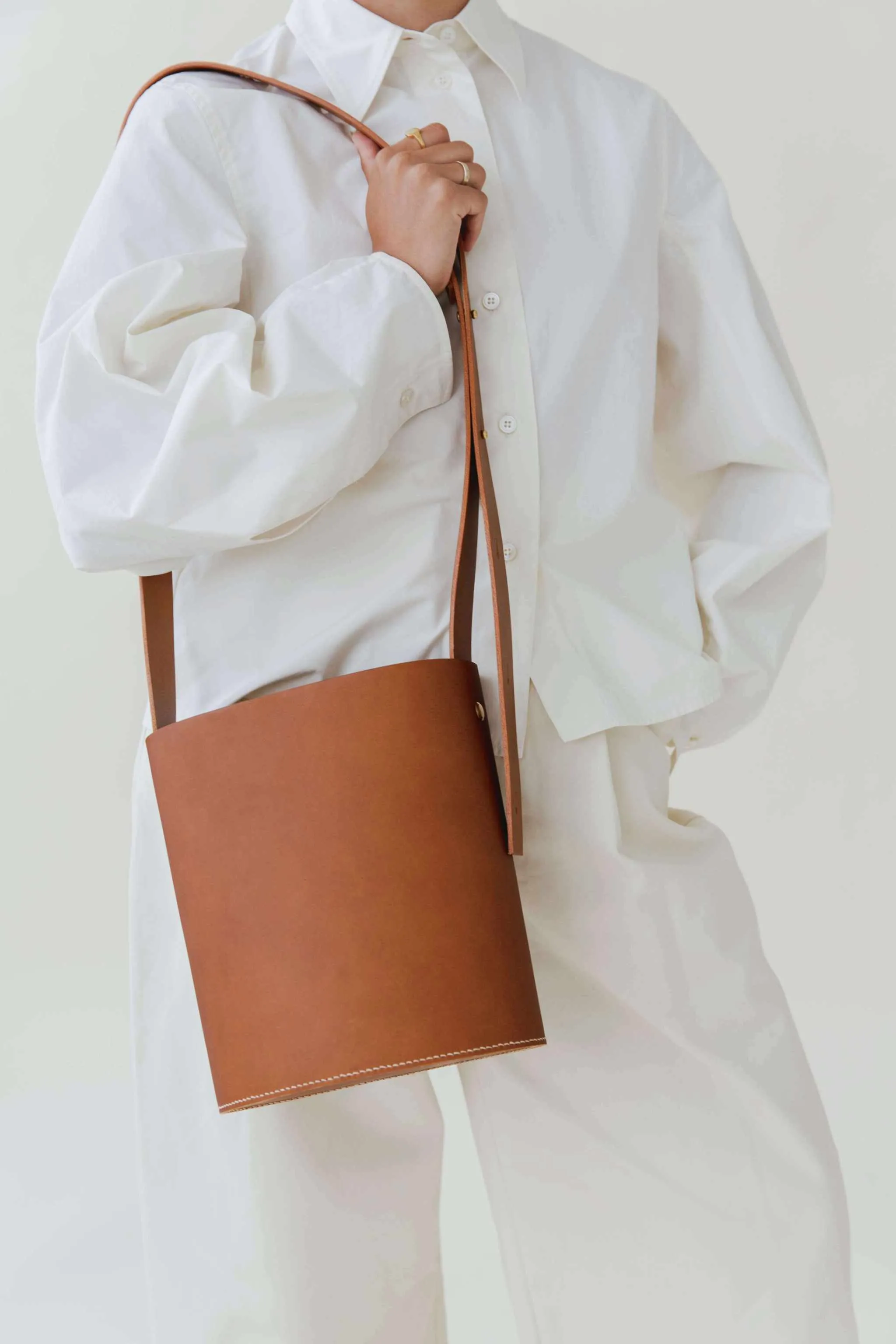 Oval Midi Leather Bag